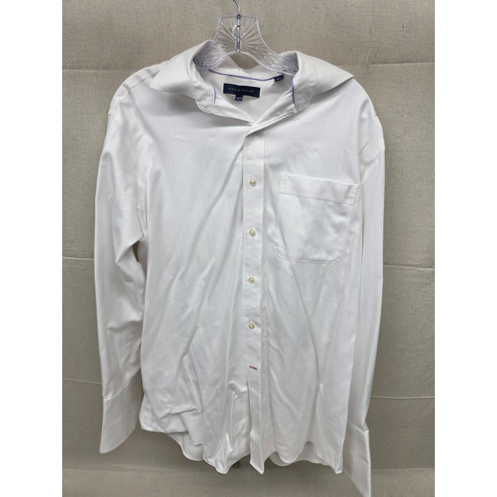 Tommy Hilfiger Men White Herringbone Dress Shirt 15.5 32-33 M Button Down Pocket